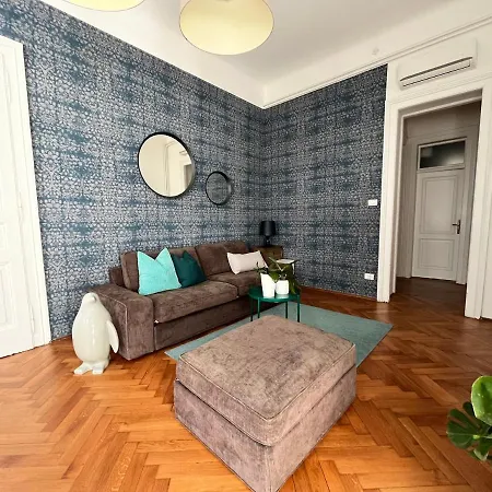 Casa 1903 * Terst